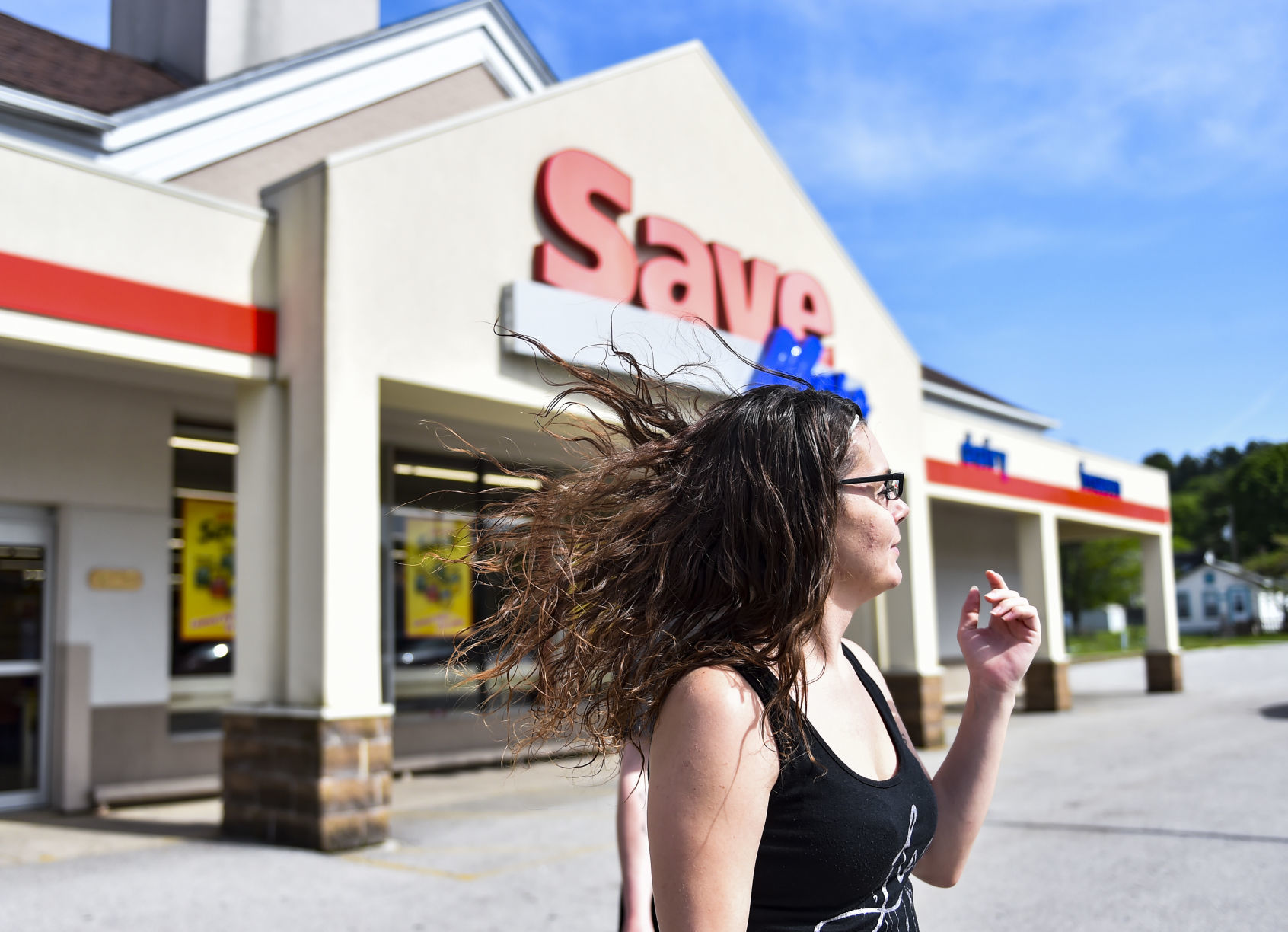 052319-mda-nws-savemore-02.jpg